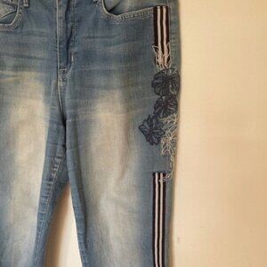 Seven7 Embroidered Jeans